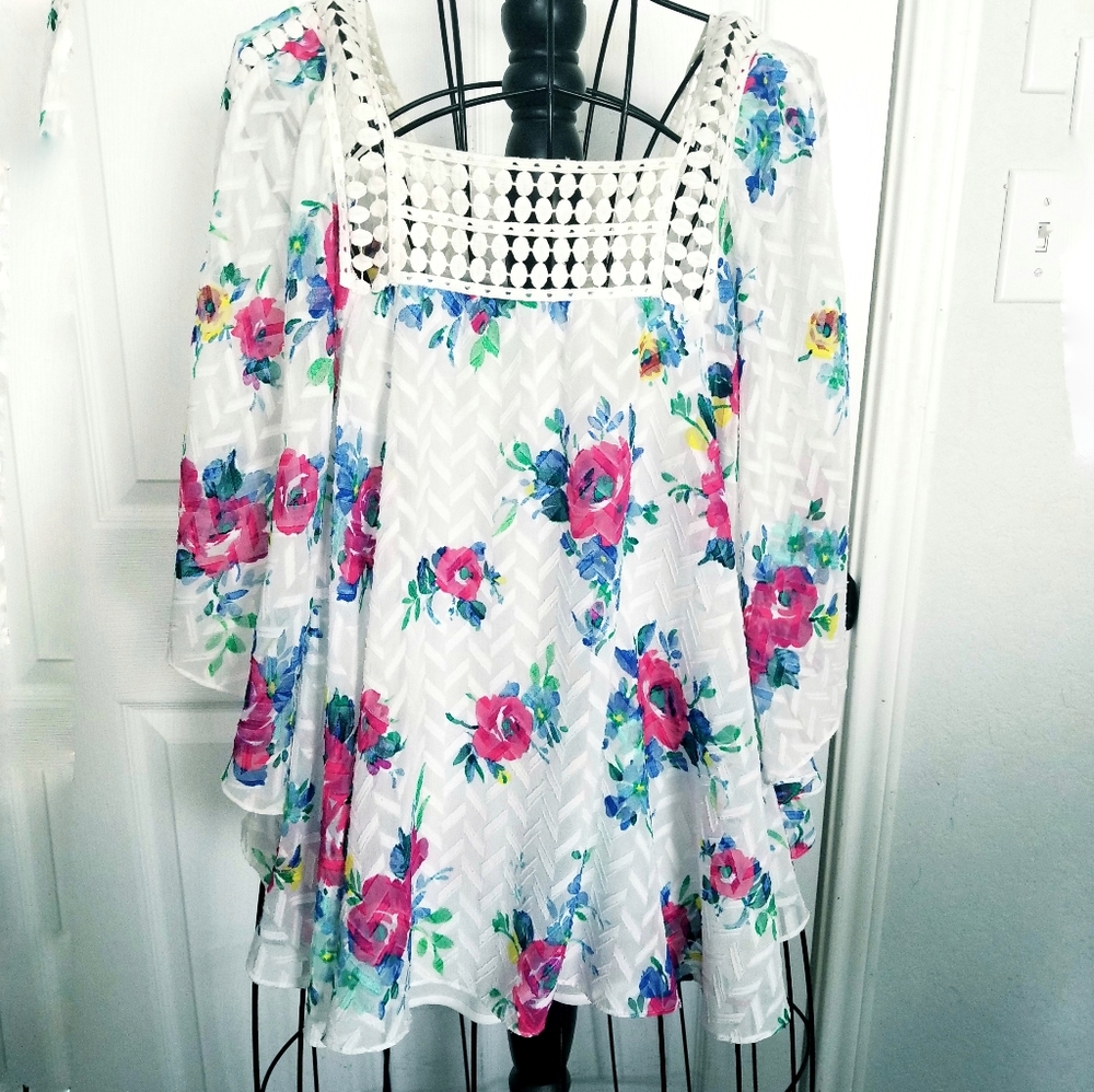 Anthropologie Meadow Rue white floral top medium